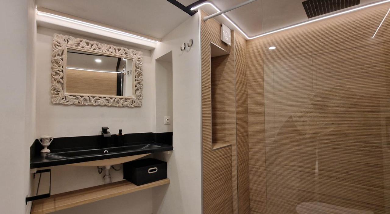 Tres Joli Loft Au Coeur De Appartamento Nizza
